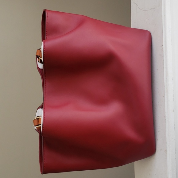 Dooney and Bourke Flynn - Picture 7 of 11